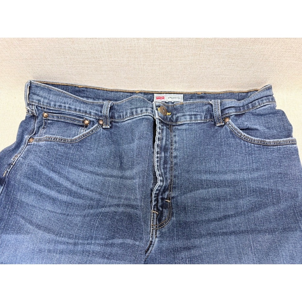 Wrangler Straight Fit Jeans Mens 38x30 Blue Denim Medium Wash 1095STWBK - Picture 2 of 5
